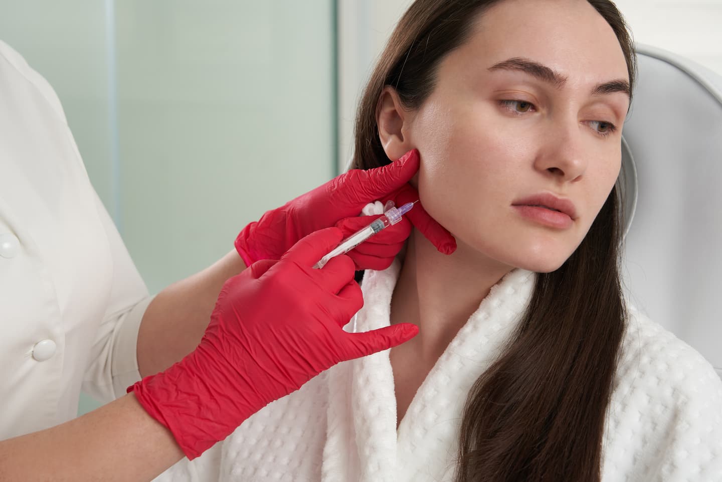 cosmetologist-makes-lipolytic-injections-burn-fat-chin-against-double-chin (1)